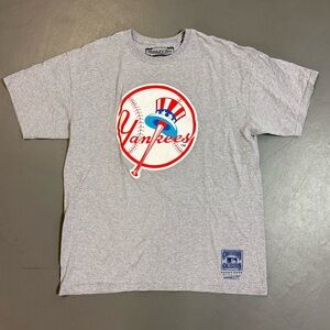 Mitchell & Ness Gray Graphic Tee